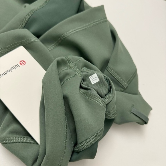 Lululemon Wunder Train High-Rise Short 4” - Grey Eucalyptus, Size 12 - Picture 3 of 9